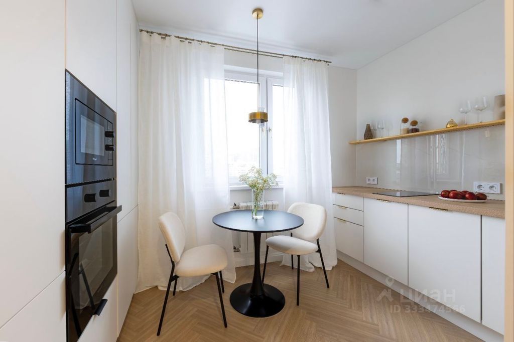 m. Krasny stroitel: Apartment, 1-rooms