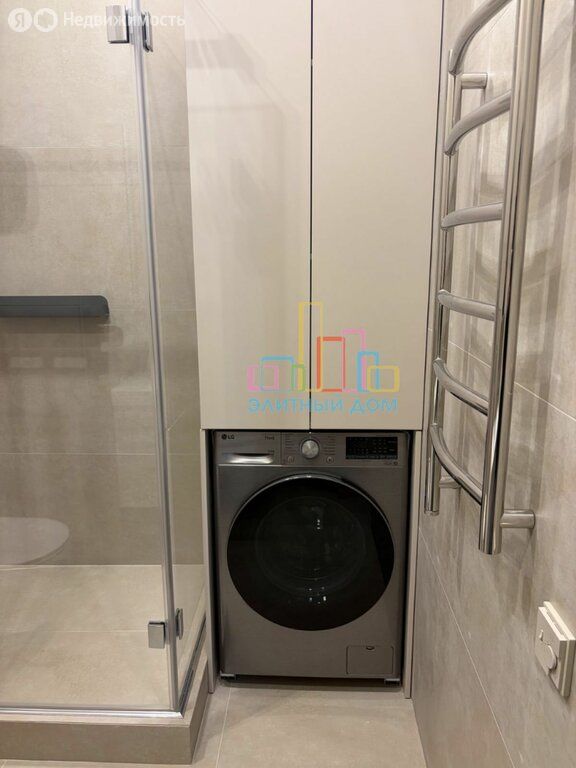 m. ZIL: Apartment, 2-rooms