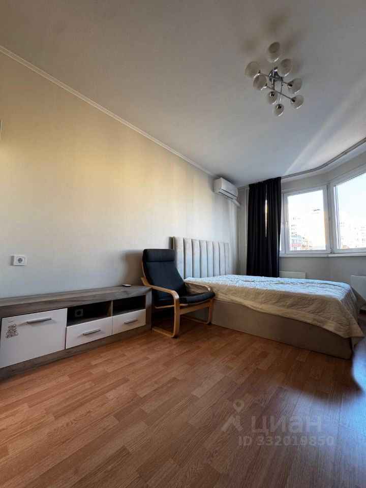 m. Levoberezhnaya: Apartment, 1-rooms
