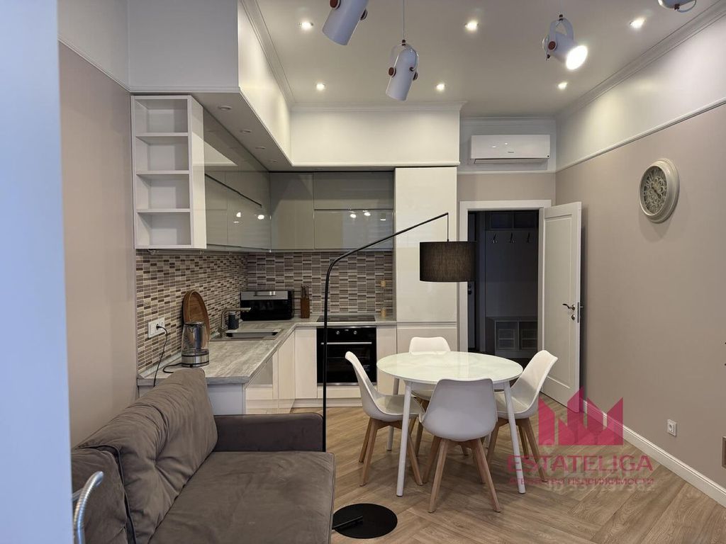 m. Shelepikha: Apartment, 2-rooms