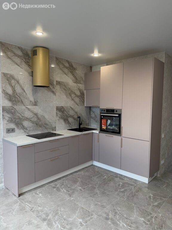 m. Vodniki: Apartment, studio