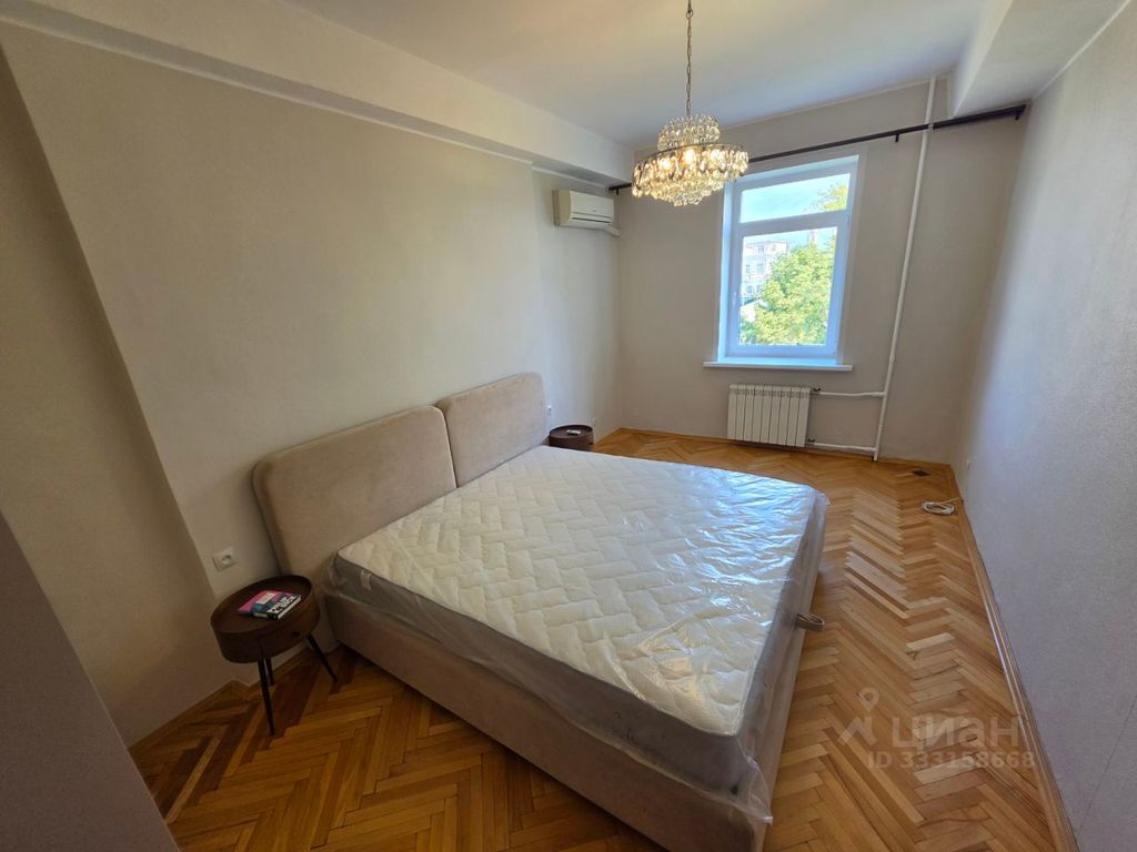 m. Smolenskaya: Apartment, 2-rooms