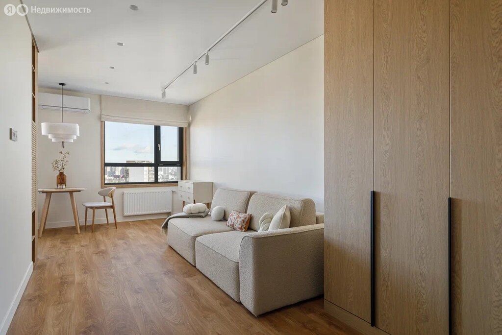m. Verkhnie Likhobory: Apartment, 2-rooms