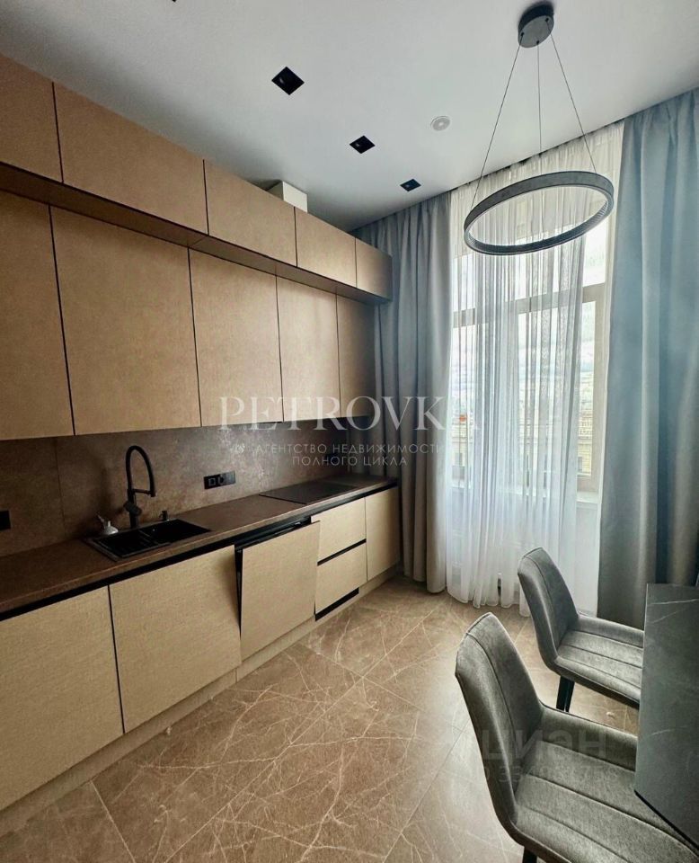 m. Oktyabrskoe pole: Apartment, 2-rooms