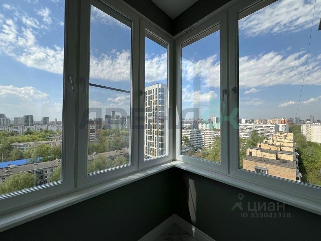 m. Narodnoe Opolchenie: Apartment, 3-rooms