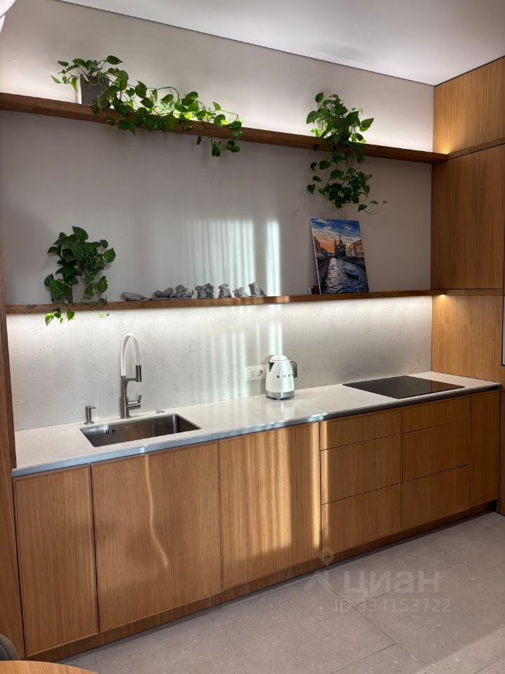 m. ZIL: Apartment, 2-rooms