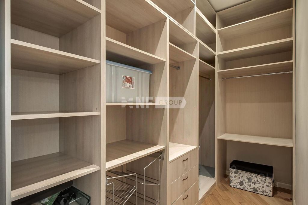 m. Lomonosovsky prospekt: Apartment, 3-rooms