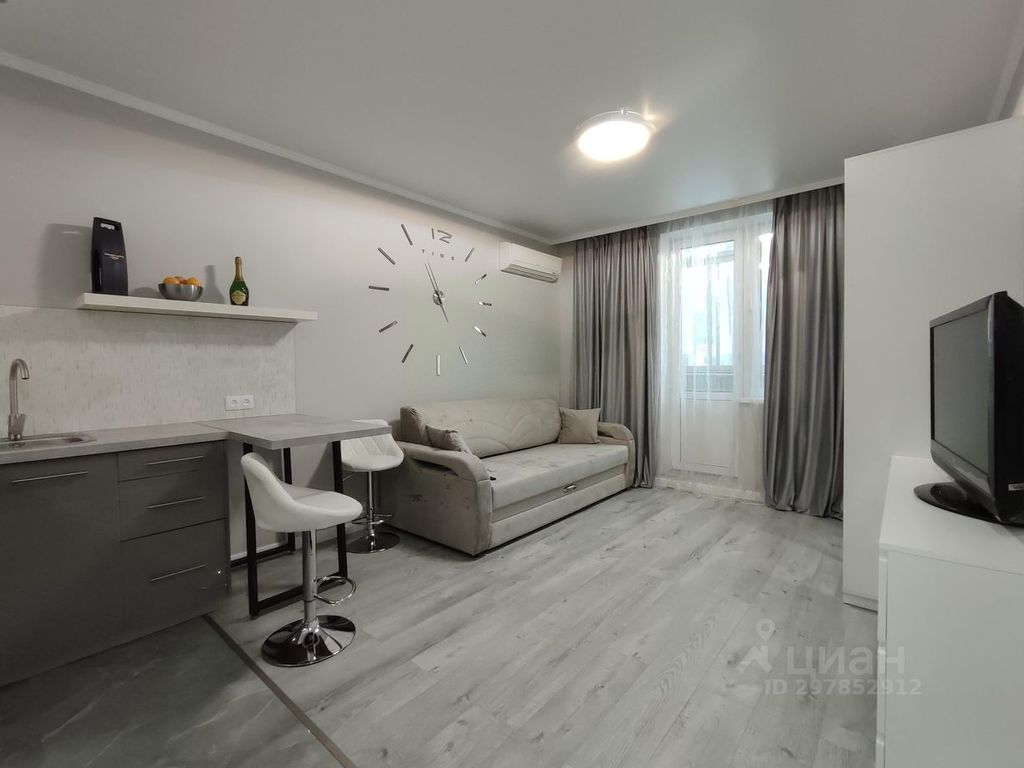 m. Nikolskoe: Apartment, studio