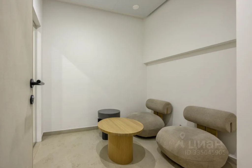 m. Moskva Tovarnaya: Apartment, studio