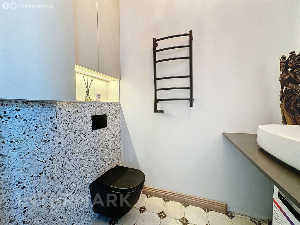 m. Mendeleevskaya: Apartment, 4-rooms