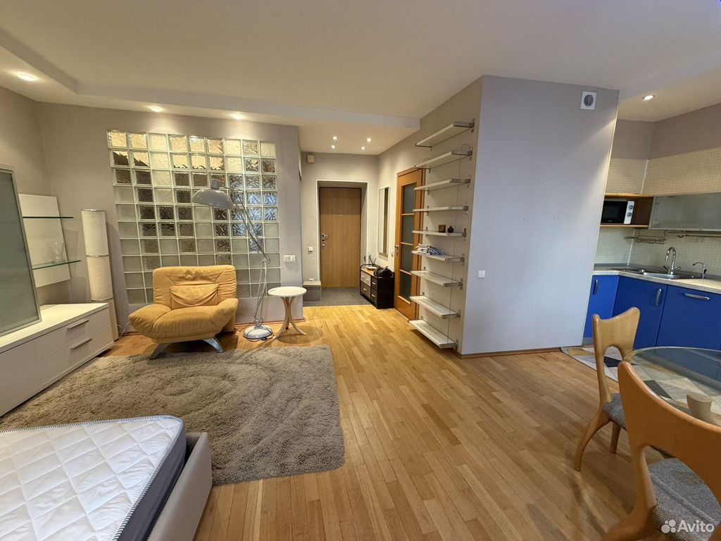 m. Baumanskaya: Apartment, studio
