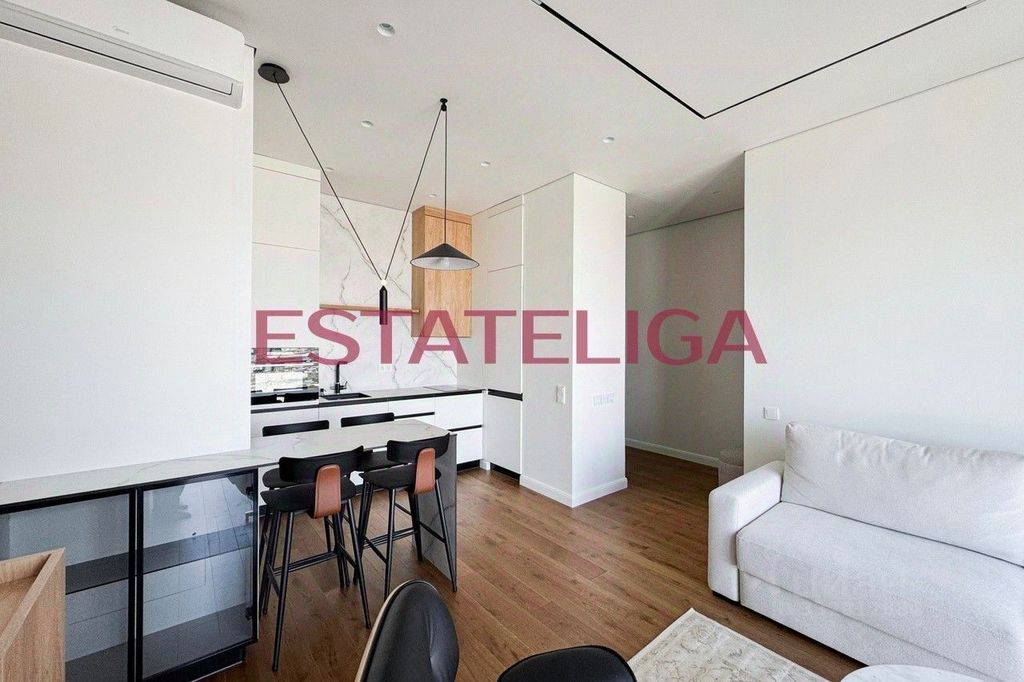 m. Studencheskaya: Apartment, 2-rooms