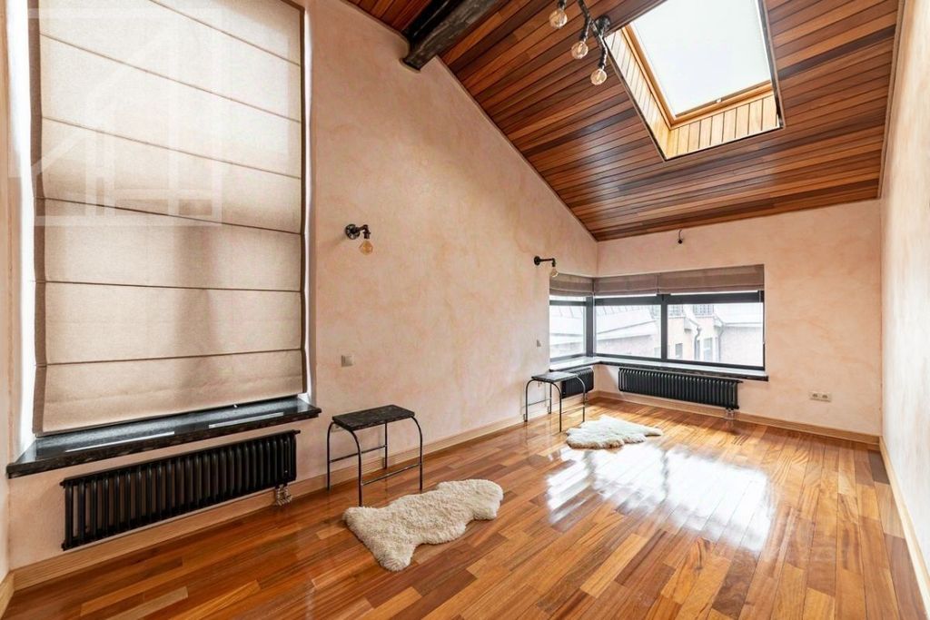 m. Aeroport: Apartment, 5-rooms