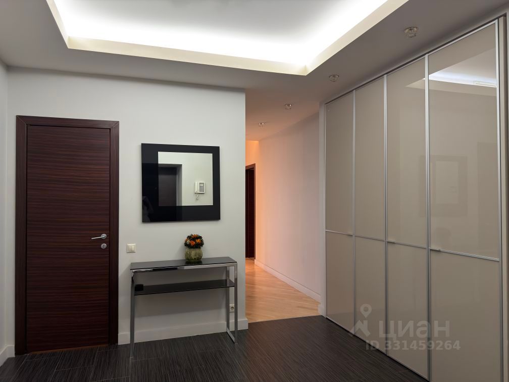 m. Slavyansky bulvar: Apartment, 3-rooms