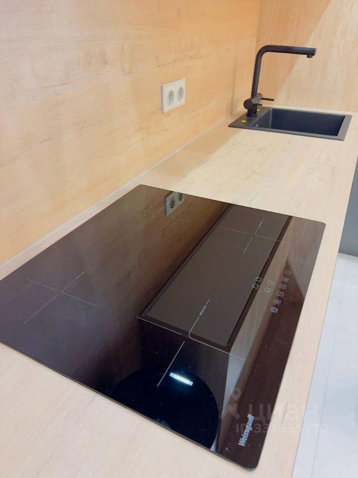 m. ZIL: Apartment, 2-rooms