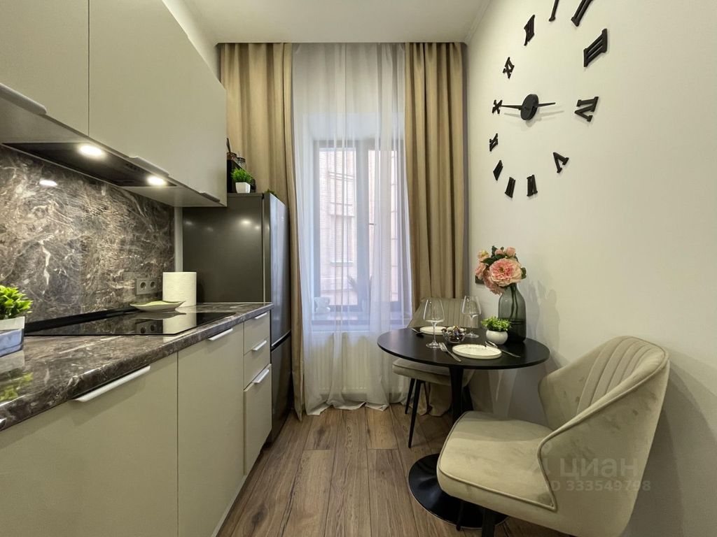 m. Krasnye vorota: Apartment, studio