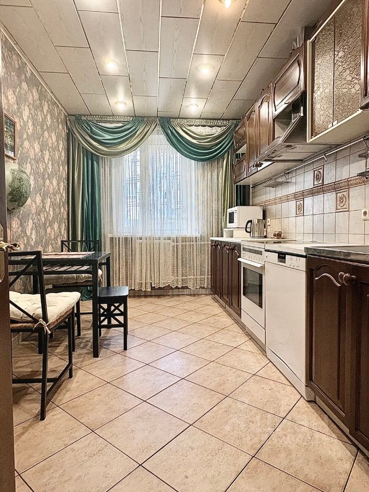 m. Novoslobodskaya: Apartment, 2-rooms