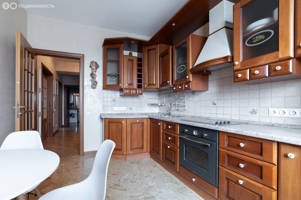 m. Polyanka: Apartment, 2-rooms