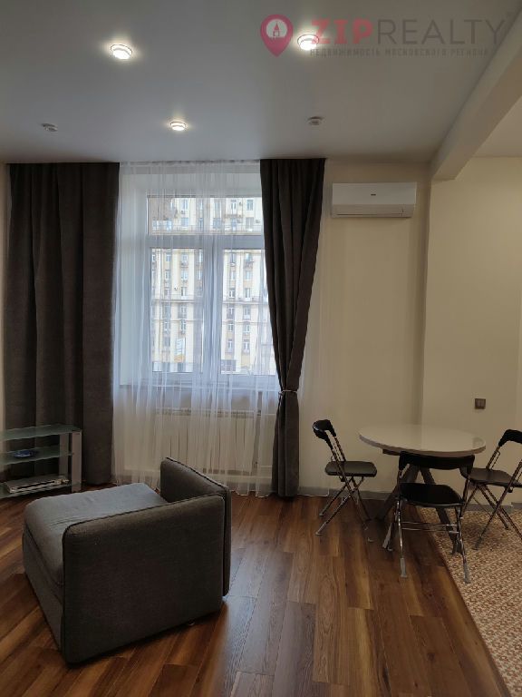 m. Delovoy tsentr: Apartment, 1-rooms