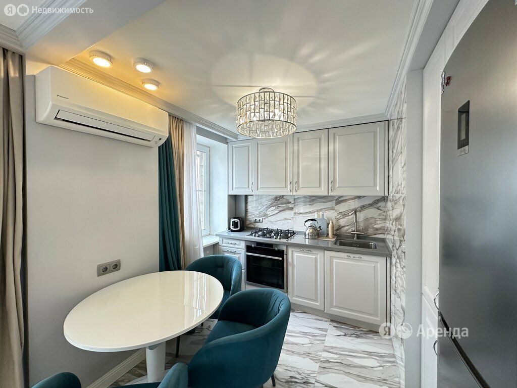 m. Mendeleevskaya: Apartment, 2-rooms