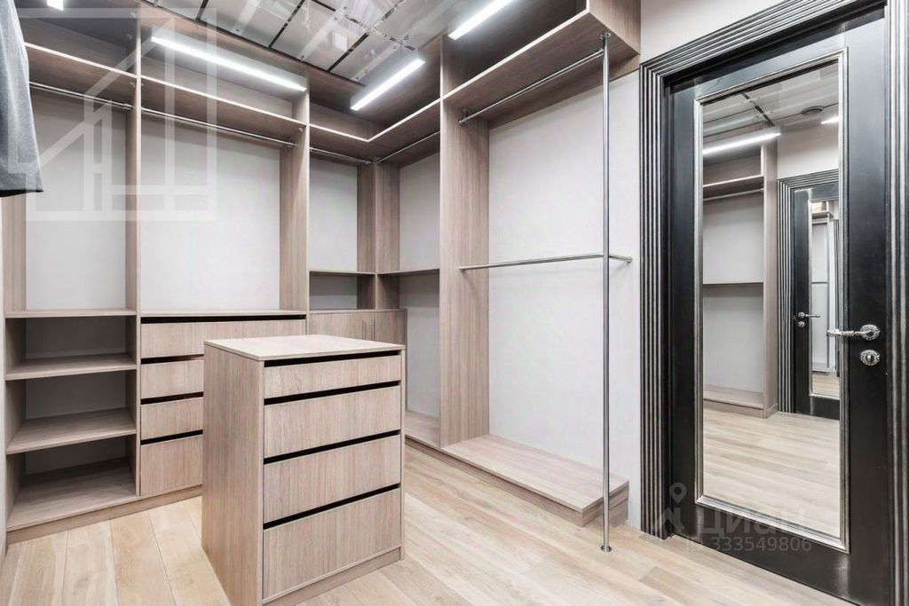 m. Trubnaya: Apartment, 3-rooms