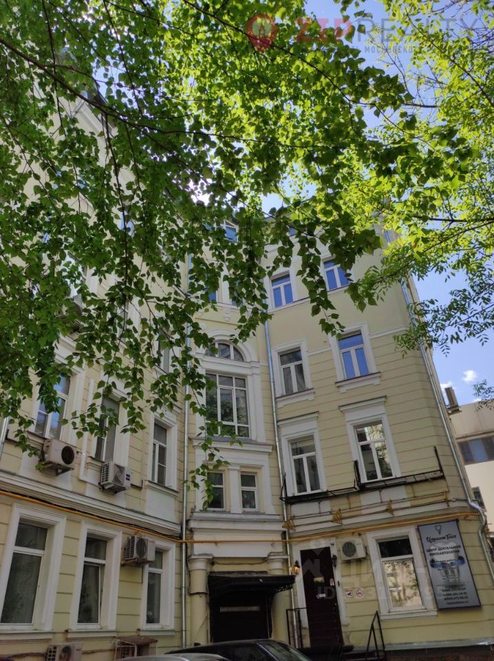 m. Smolenskaya: Apartment, 3-rooms