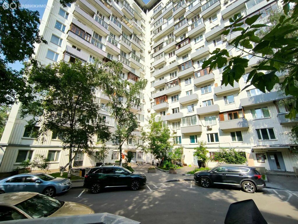 m. Polyanka: Apartment, 2-rooms