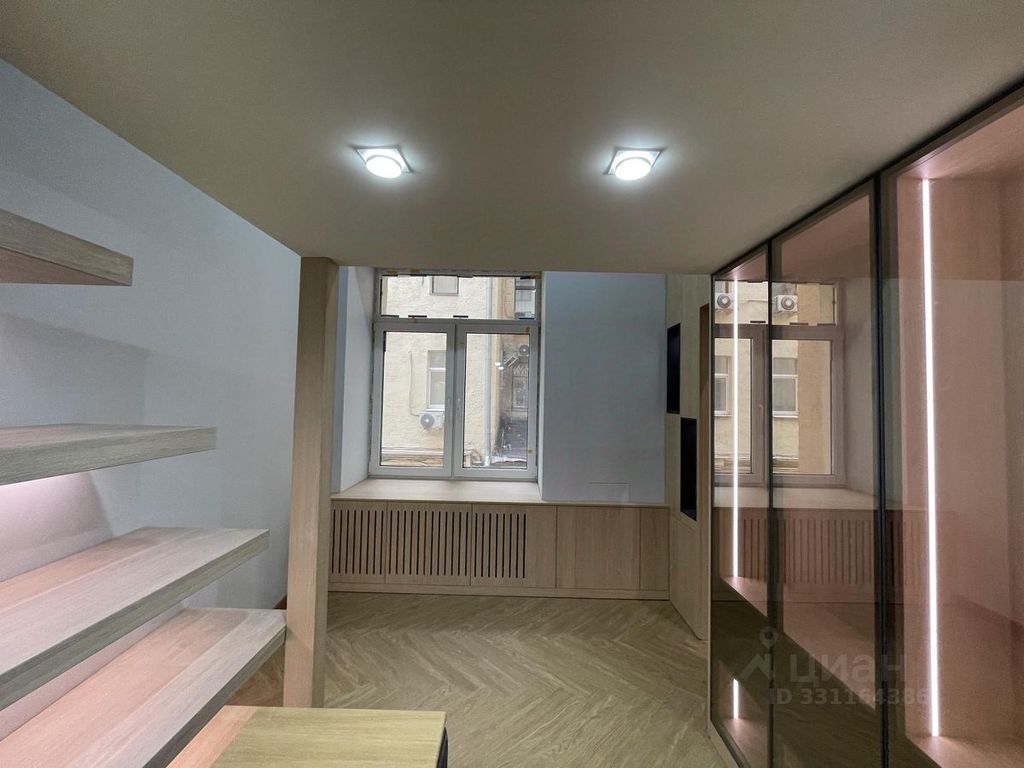 m. Mayakovskaya: Apartment, 1-rooms