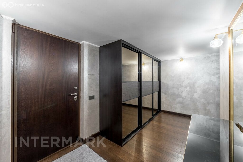 m. Baumanskaya: Apartment, 2-rooms