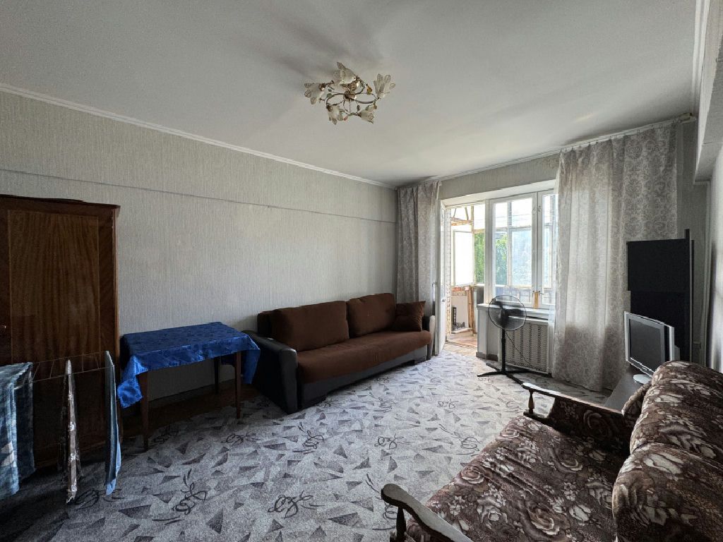 m. Oktyabrskoe pole: Apartment, 1-rooms