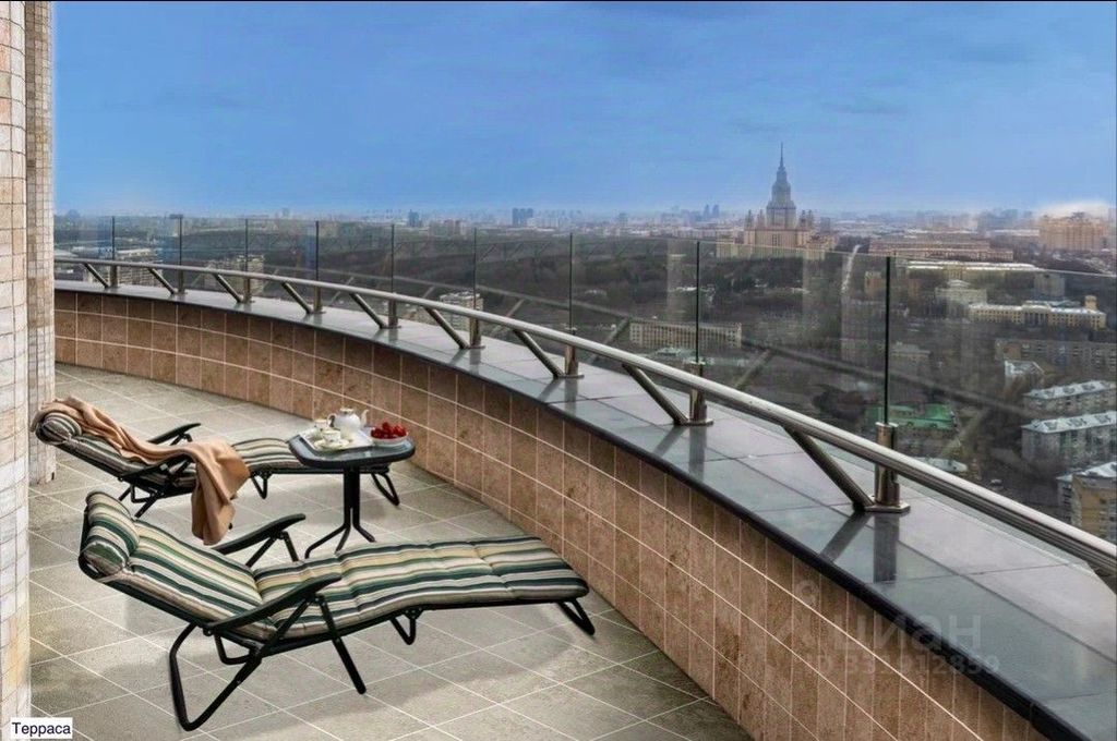 m. Minskaya: Apartment, 6-rooms