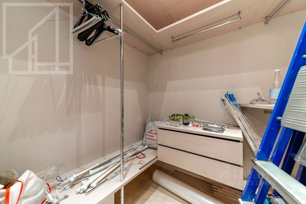 m. Prospekt Vernadskogo: Apartment, 3-rooms