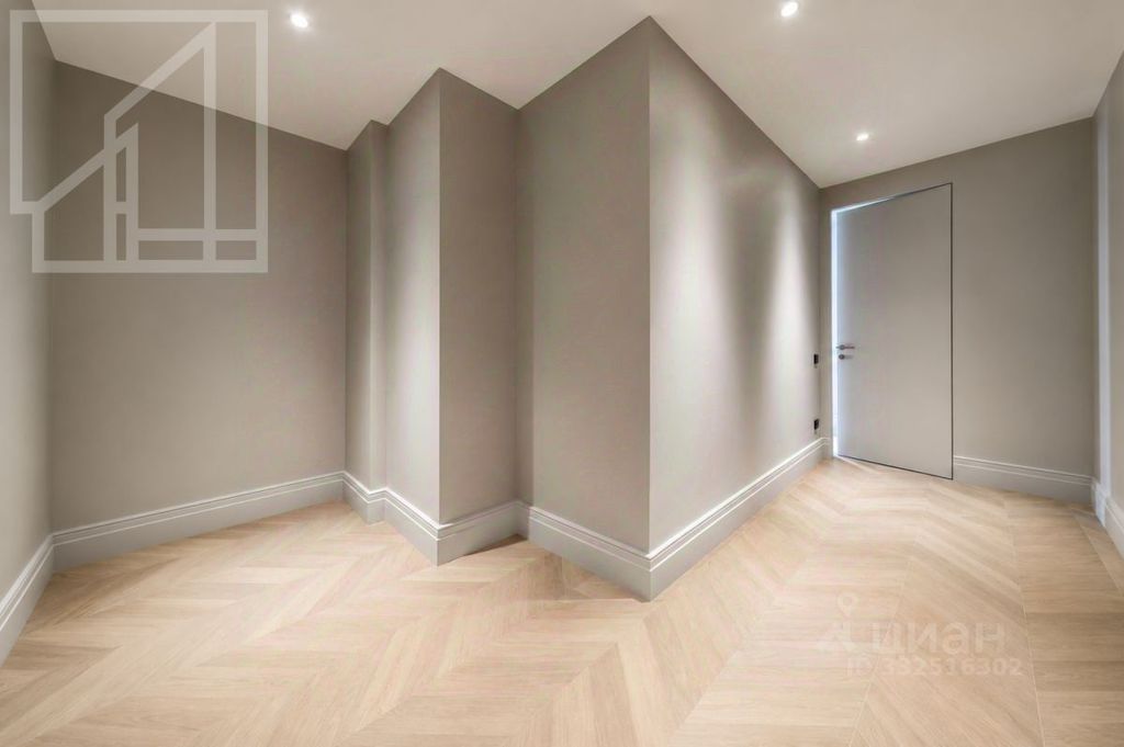 m. Park Pobedy: Apartment, 6-rooms