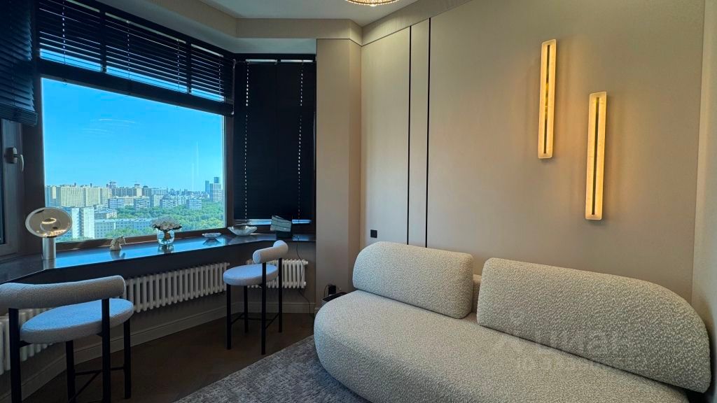 m. Oktyabrskoe pole: Apartment, 2-rooms