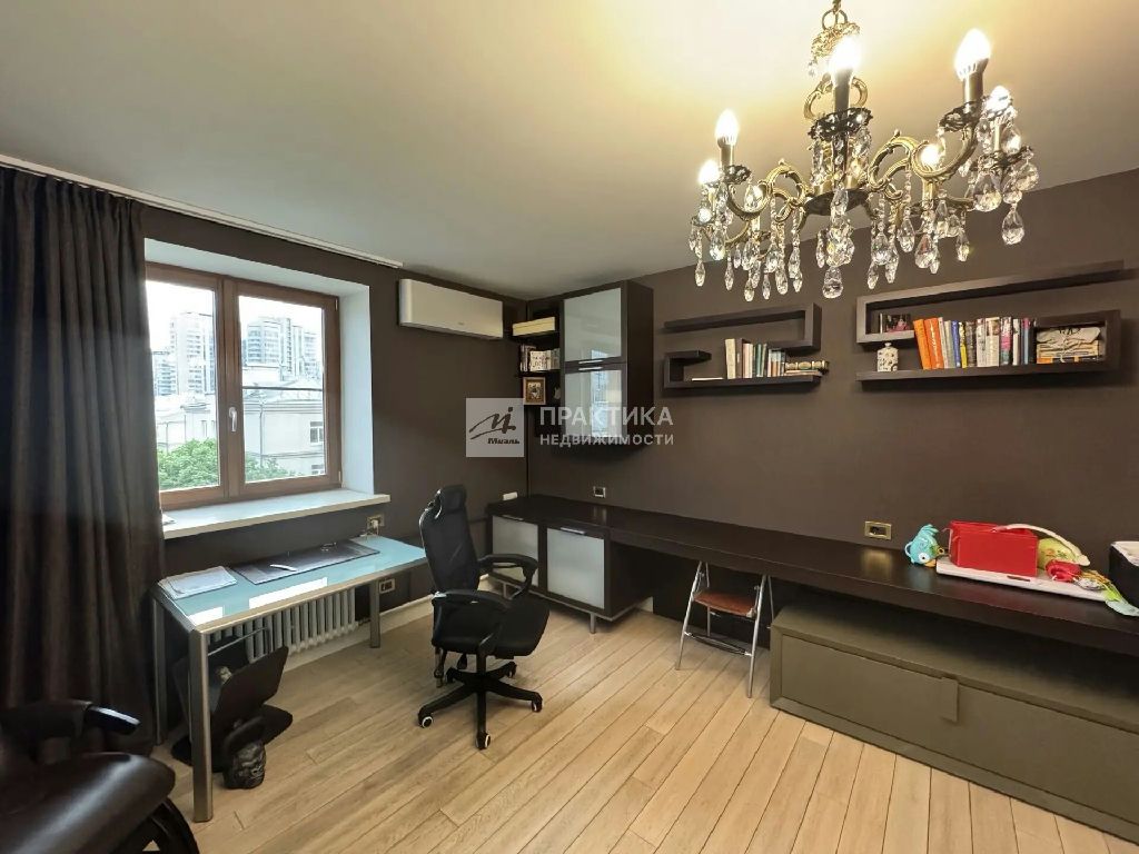 m. Ulitsa 1905 goda: Apartment, 3-rooms