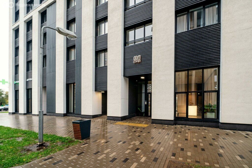 m. Oktyabrskoe pole: Apartment, 2-rooms