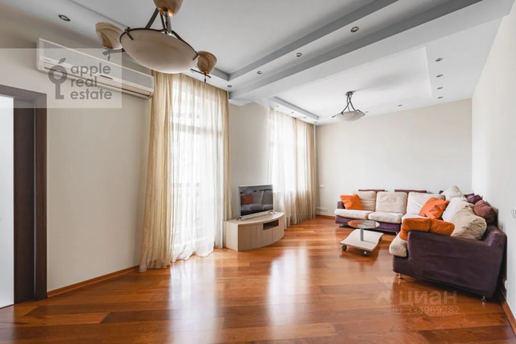 m. Mayakovskaya: Apartment, 3-rooms