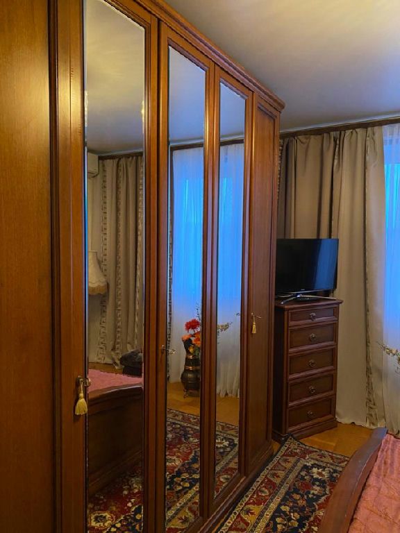 m. Yasenevo: Apartment, 2-rooms