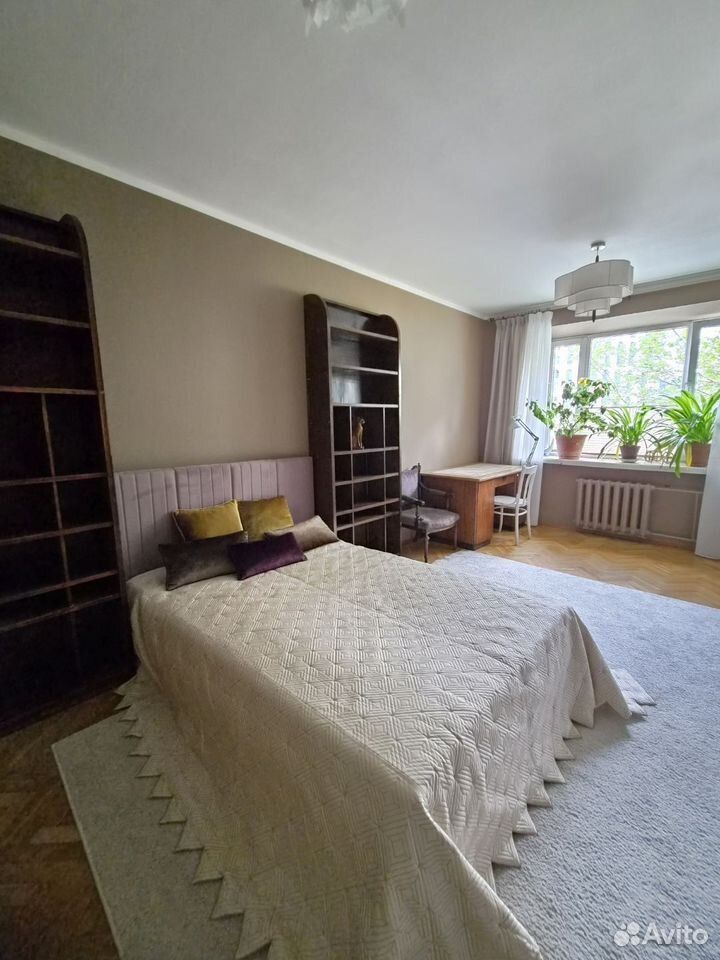 m. Kievskaya: Apartment, 2-rooms