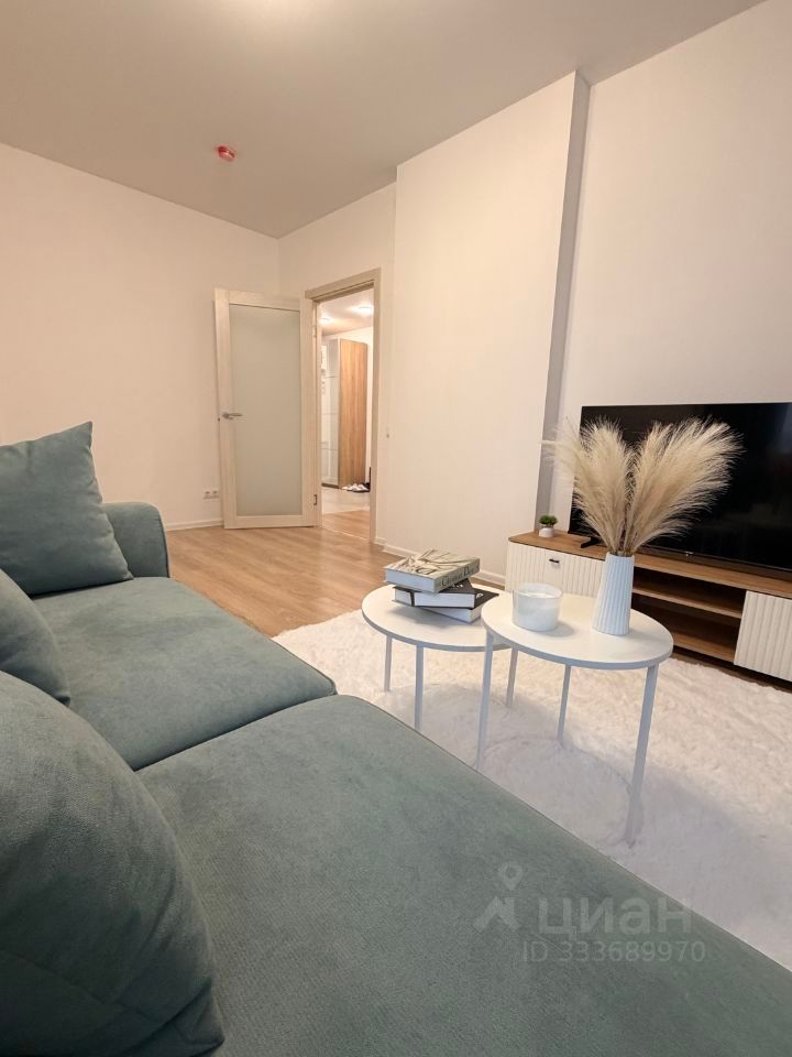 m. Slavyansky bulvar: Apartment, 2-rooms
