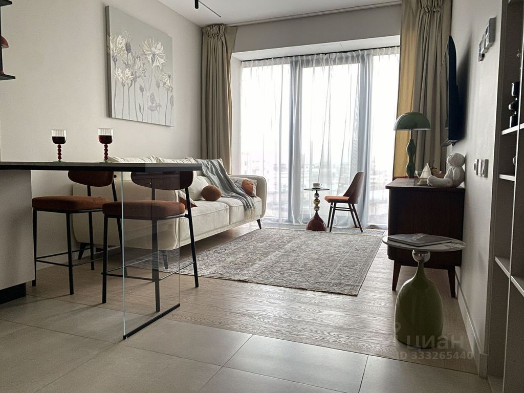 m. Dmitrovskaya: Apartment, studio