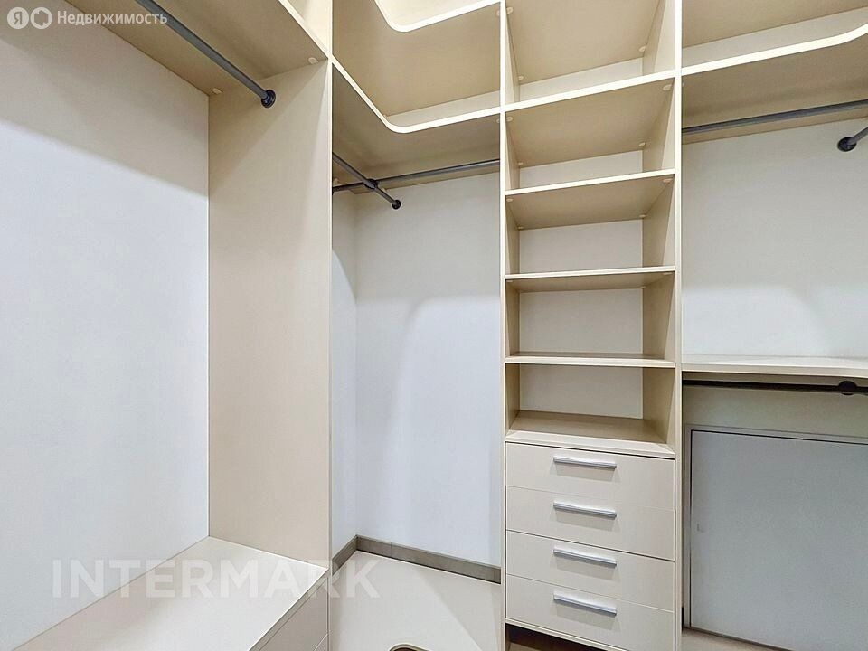m. Smolenskaya: Apartment, 4-rooms
