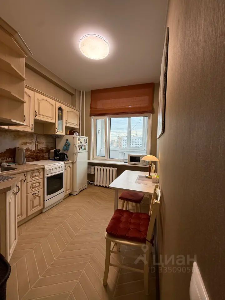 m. Kropotkinskaya: Apartment, 1-rooms