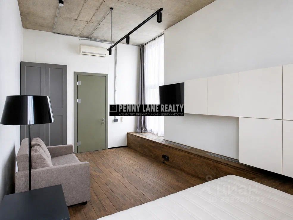 m. Shabolovskaya: Apartment, 4-rooms