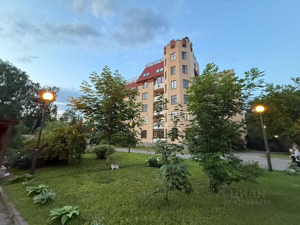 m. Solnechnaya: Apartment, 3-rooms