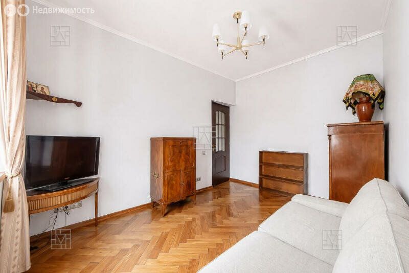 m. Barrikadnaya: Apartment, 2-rooms