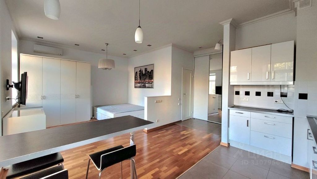 m. Sportivnaya: Apartment, studio