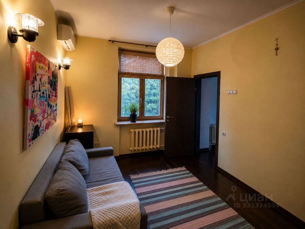 m. Oktyabrskoe pole: Apartment, 2-rooms