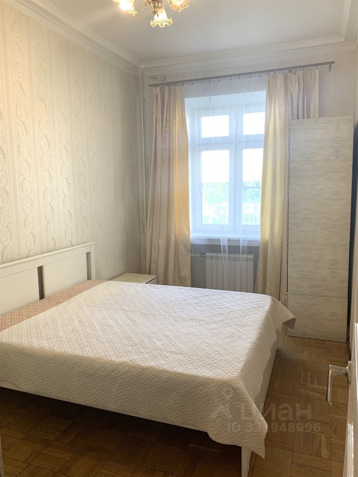 m. Okhotny ryad: Apartment, 2-rooms