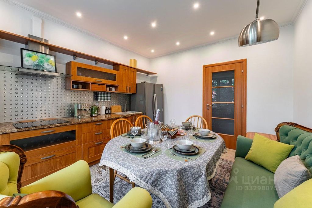 m. Ulitsa 1905 goda: Apartment, 2-rooms